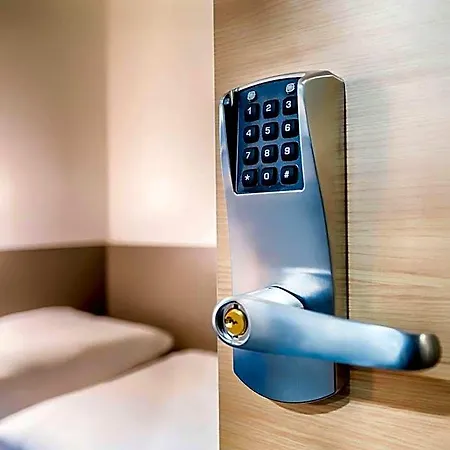 Otel Koeln-porz 3*